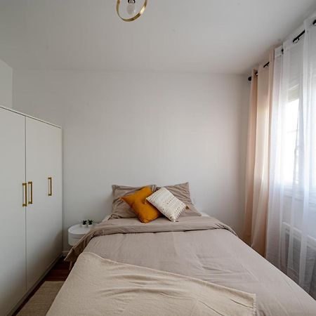 Le Petit Drancy - T2 Tout Equipe Exterior photo